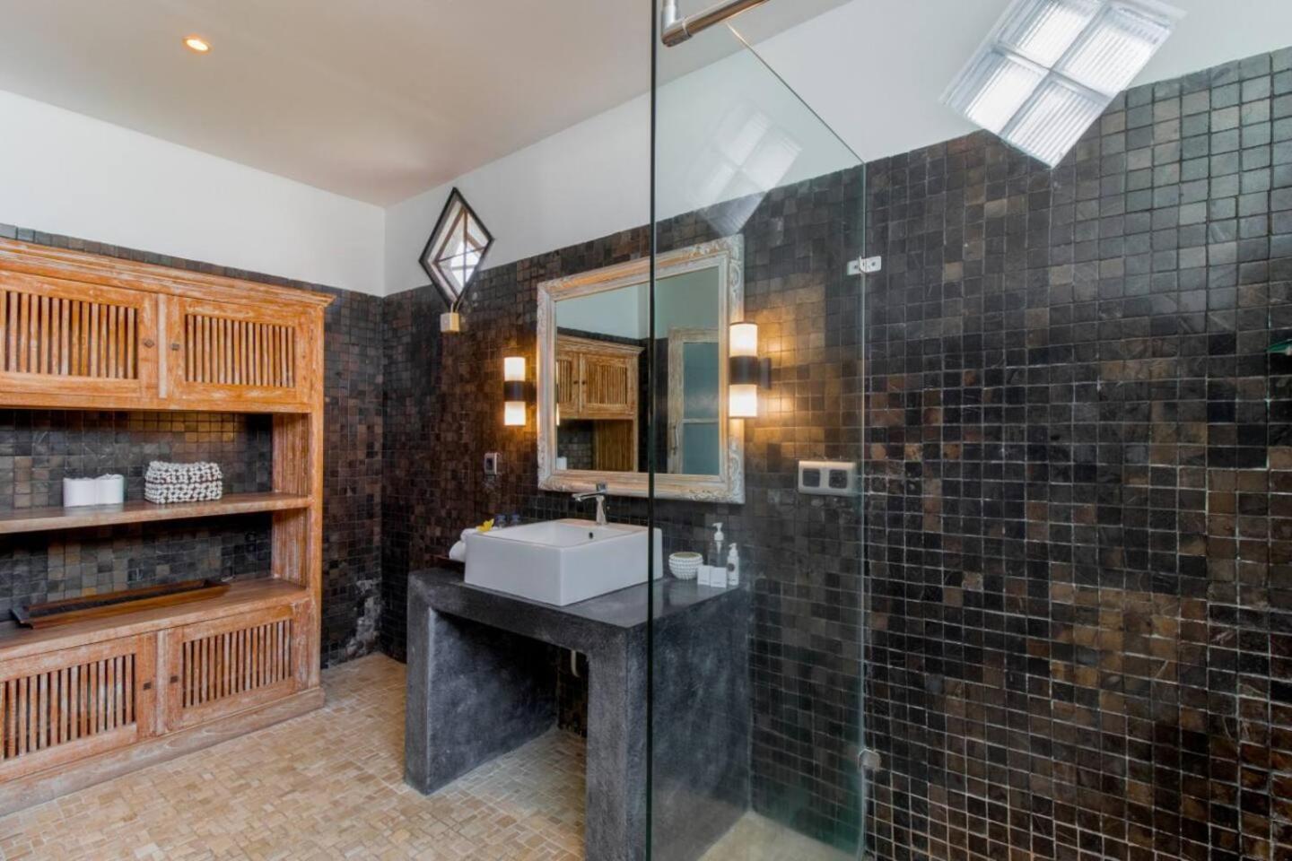 Villa Rama Sita - 100M From Eat Street, 3Br Семиньяк Экстерьер фото